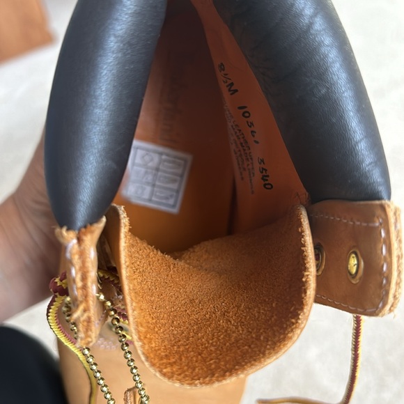 Camel size 8 1/2 Timberland boots - Picture 4 of 7